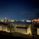 Luxurious Home By The Beach In The Palm Jumeirah