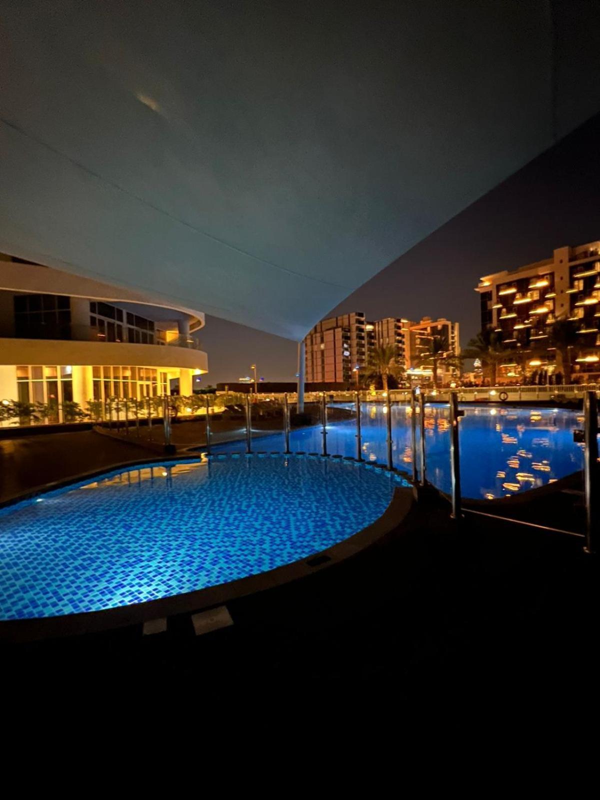 Luxurious By The In The Palm Jumeirah Appartement Dubai