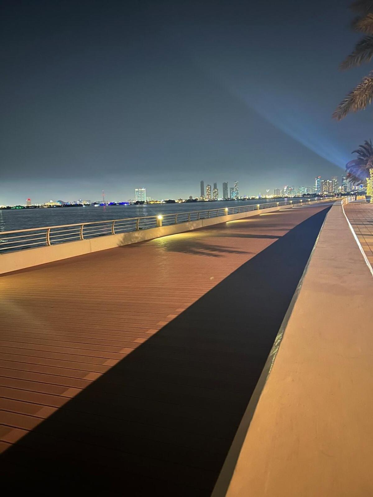 Luxurious By The In The Palm Jumeirah Appartement *
