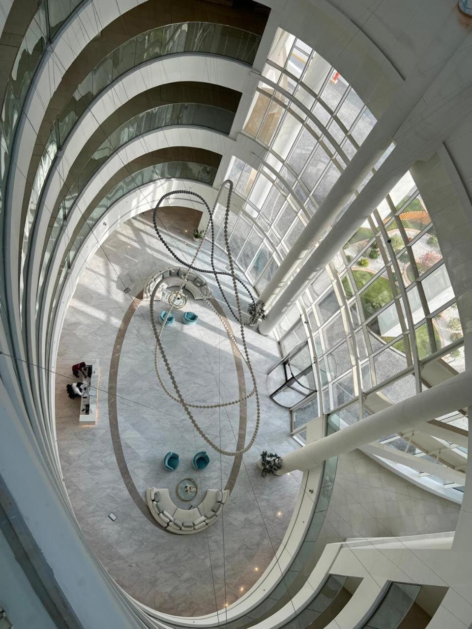 Luxurious By The In The Palm Jumeirah Appartement *